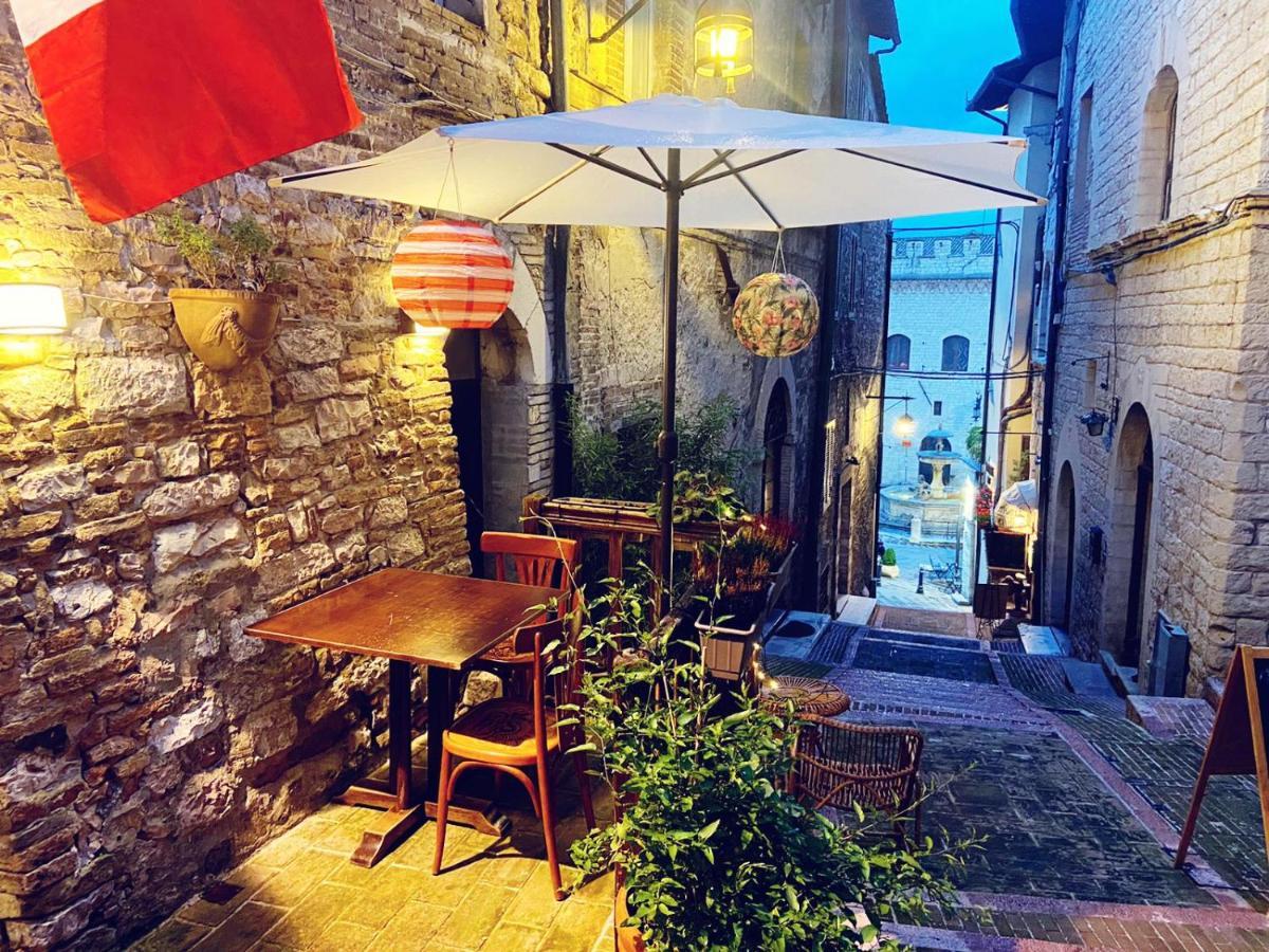 Hotel La Fortezza Assisi Exteriör bild