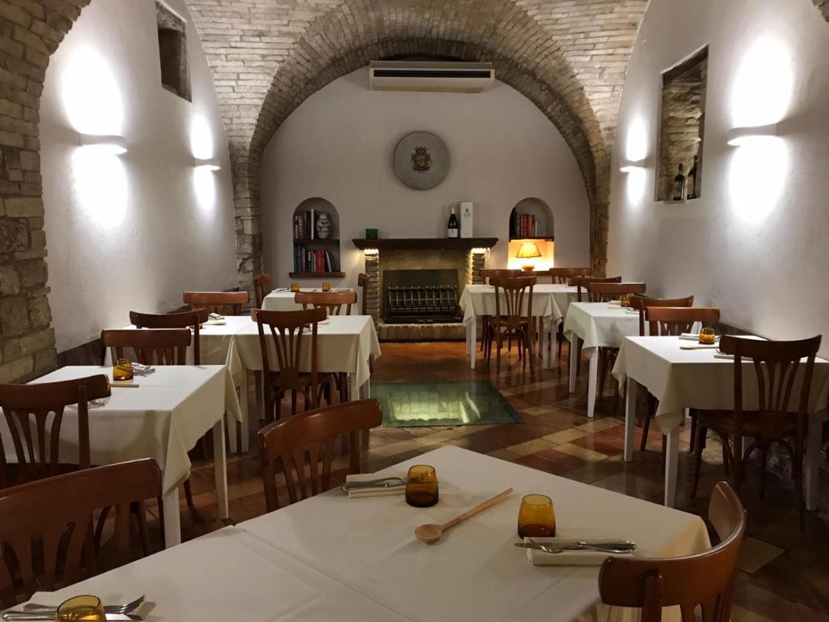 Hotel La Fortezza Assisi Exteriör bild