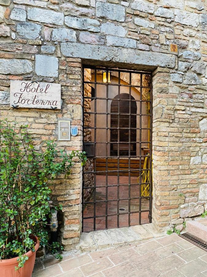 Hotel La Fortezza Assisi Exteriör bild
