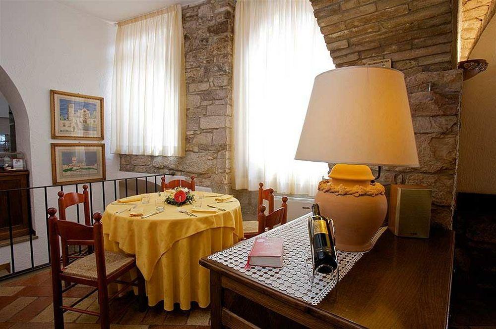 Hotel La Fortezza Assisi Exteriör bild